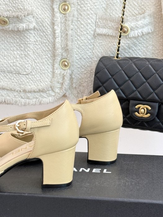 Босоножки фото 6