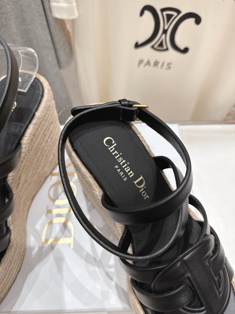 Sandals women's фото 6