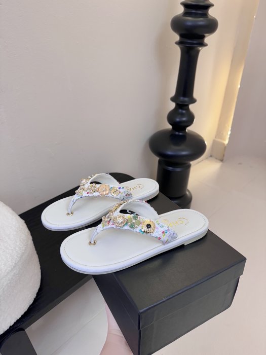 Шлепанцы фото 5