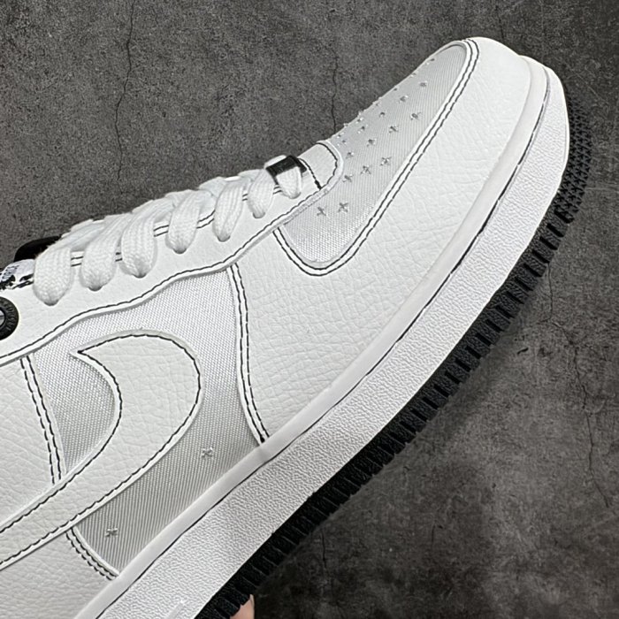 Кроссовки Nike Air Force 1 07 Low фото 6