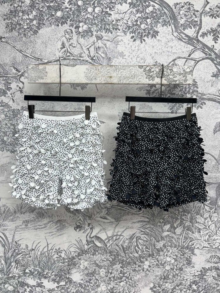 Шорты женские