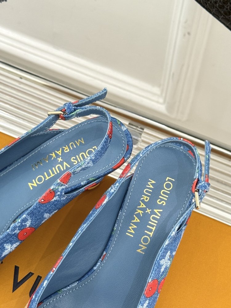 Босоножки фото 8