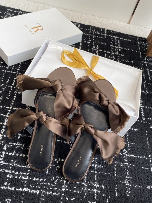 Босоножки фото 4