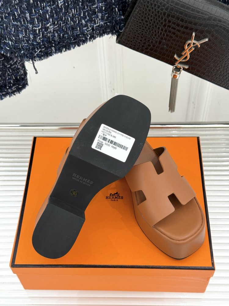 Босоножки фото 9