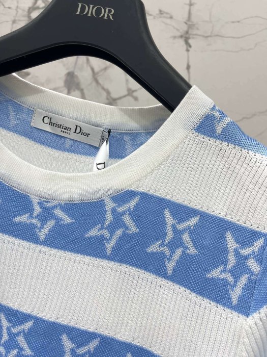 Футболка женская фото 3