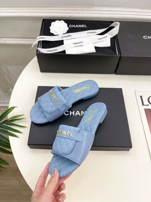 Шлепанцы фото 3