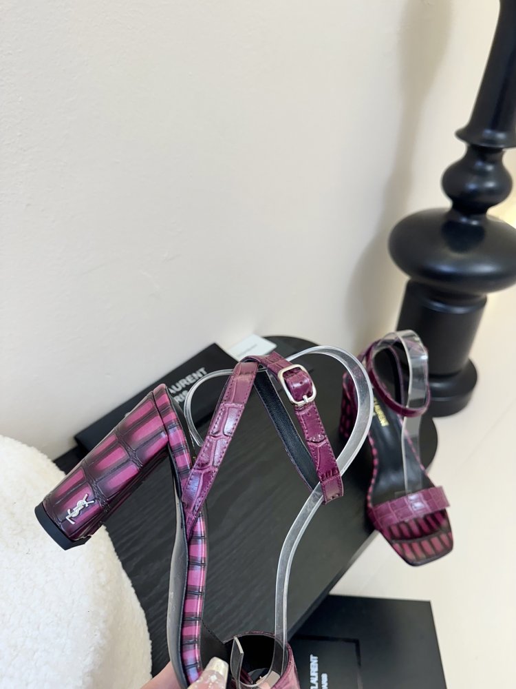 Босоніжки фото 8