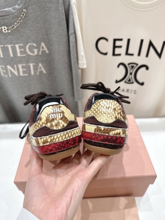 Кроссовки фото 8