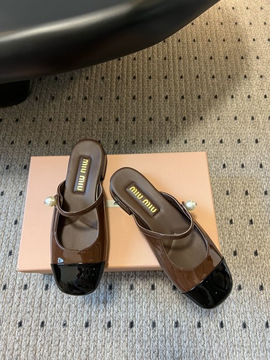 Босоножки фото 9