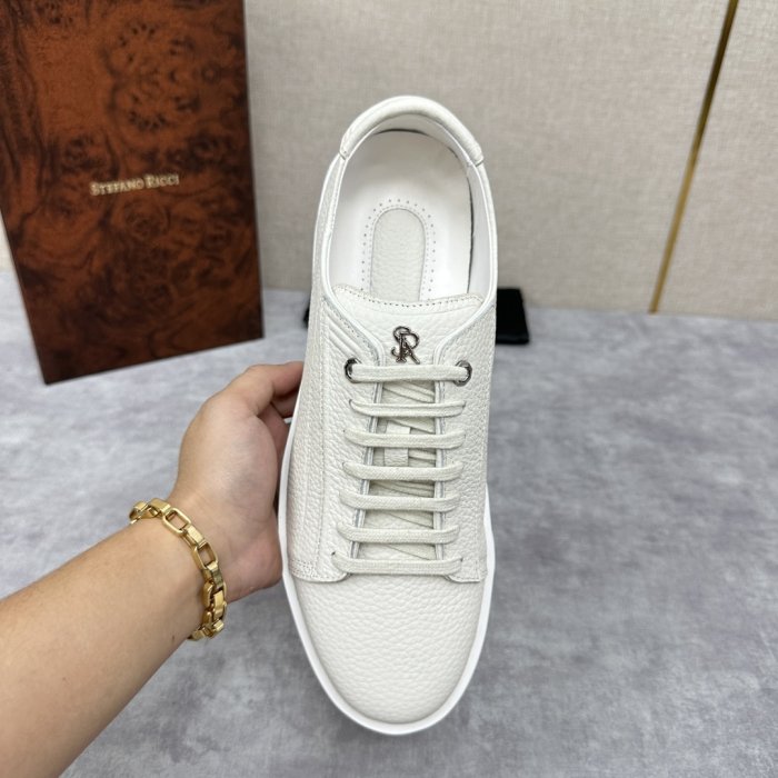 Кросівки фото 5