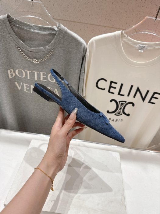 Босоножки фото 5