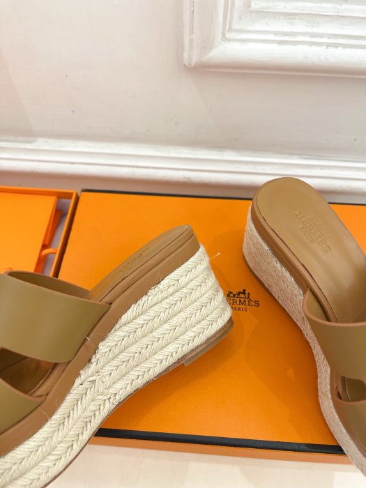 Босоножки фото 7