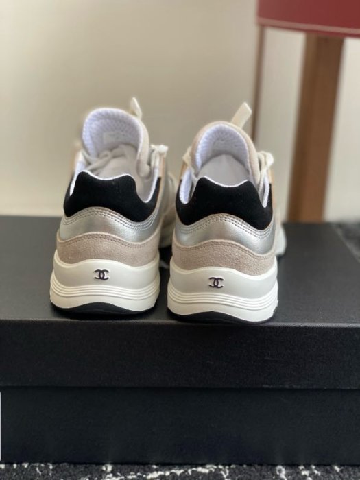Sneakers фото 3