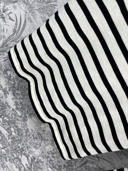 Футболка женская фото 3