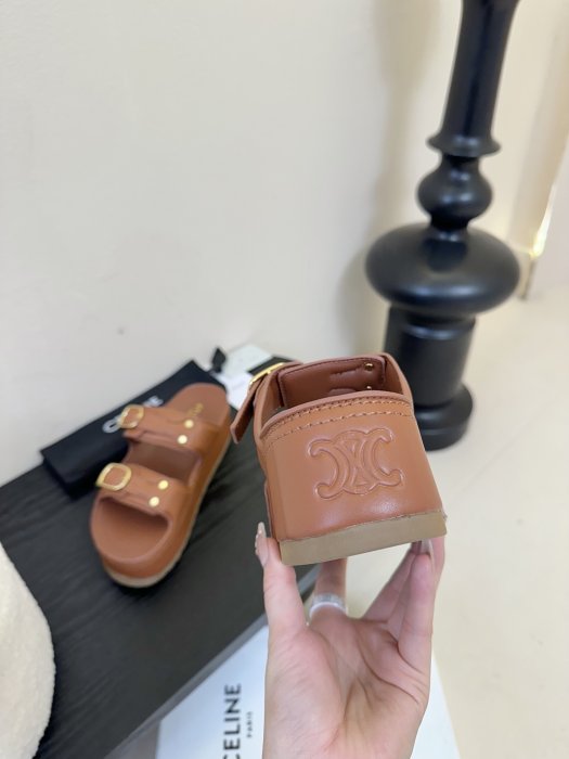 Шлепанцы женские фото 7