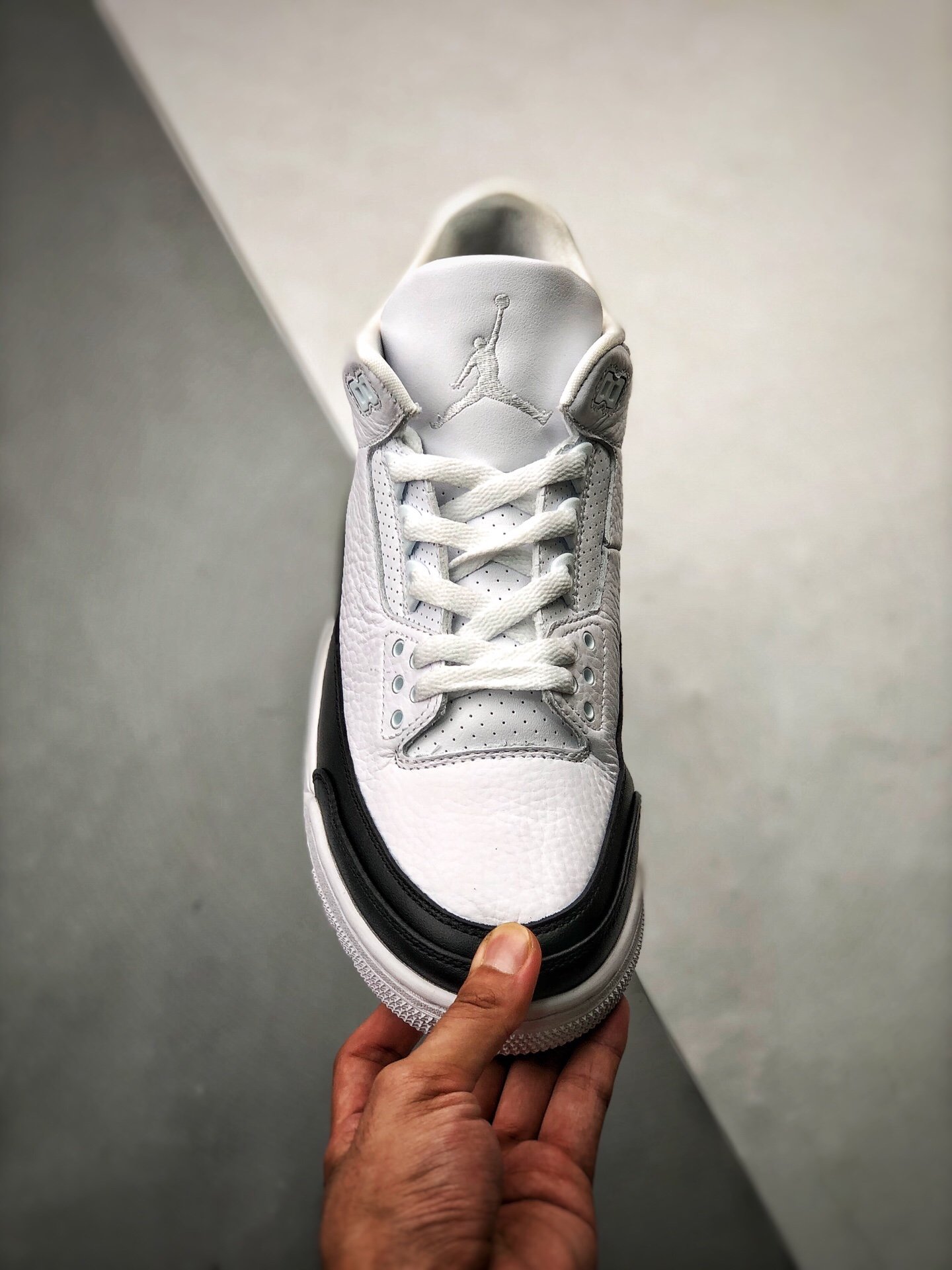 Sneakers Fragment Design x Air Jordan 3 фото 2