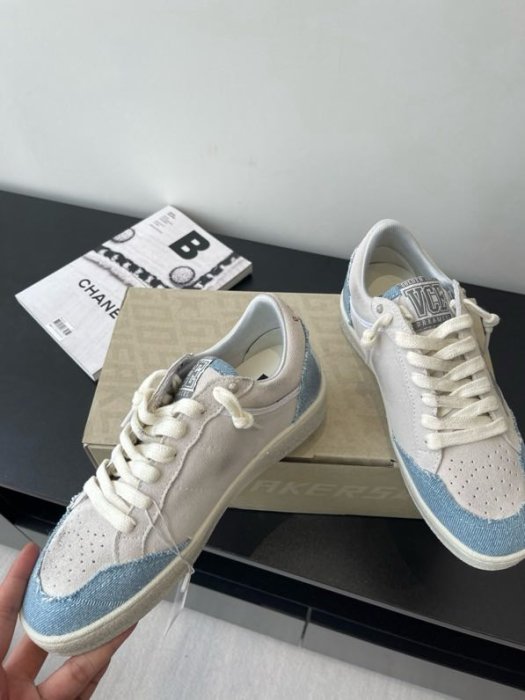 Кроссовки женские фото 8