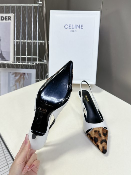 Босоножки фото 9