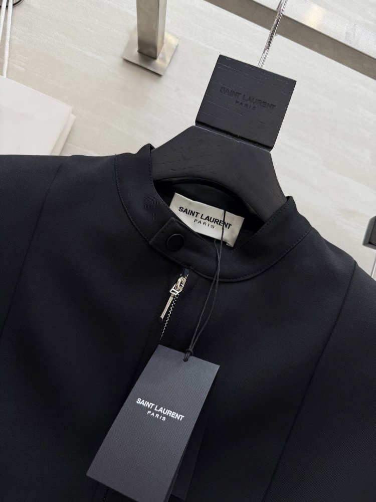 Костюм женский фото 4