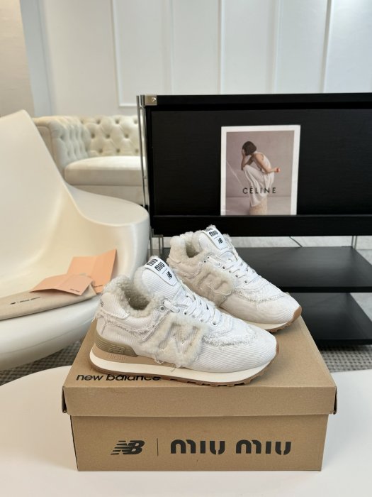 Кроссовки Miu Miu х New Balance 574 фото 2