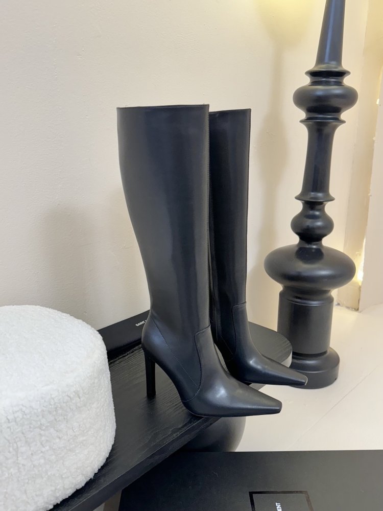 Чоботи жіночі фото 2