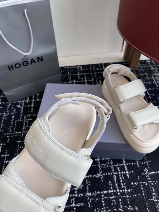 Сандалии женские фото 8