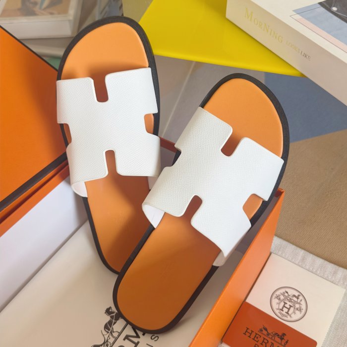 Шльопанці жіночі фото 6