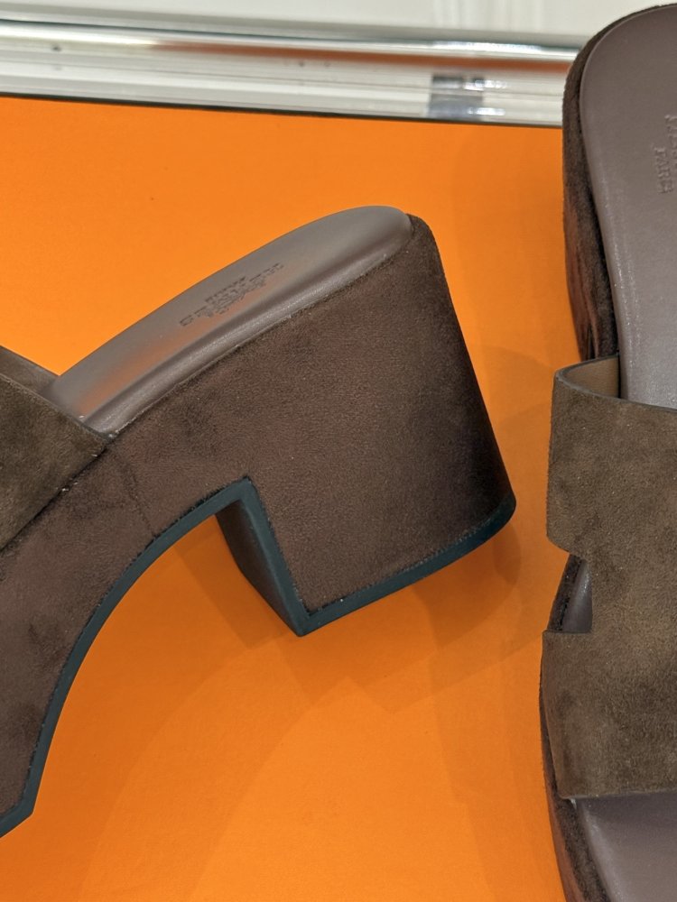 Босоножки фото 6