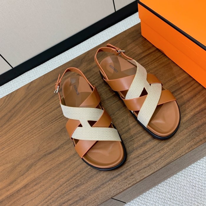 Сандалі жіночі фото 3