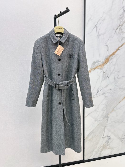 Coat women's