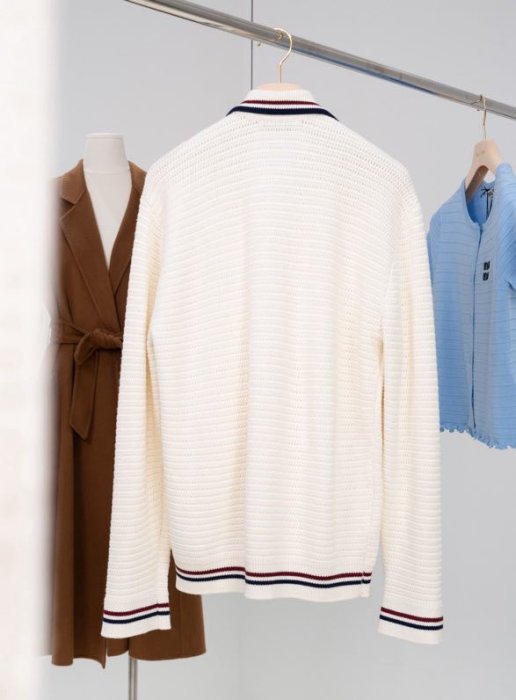 Blouse on lightning фото 2