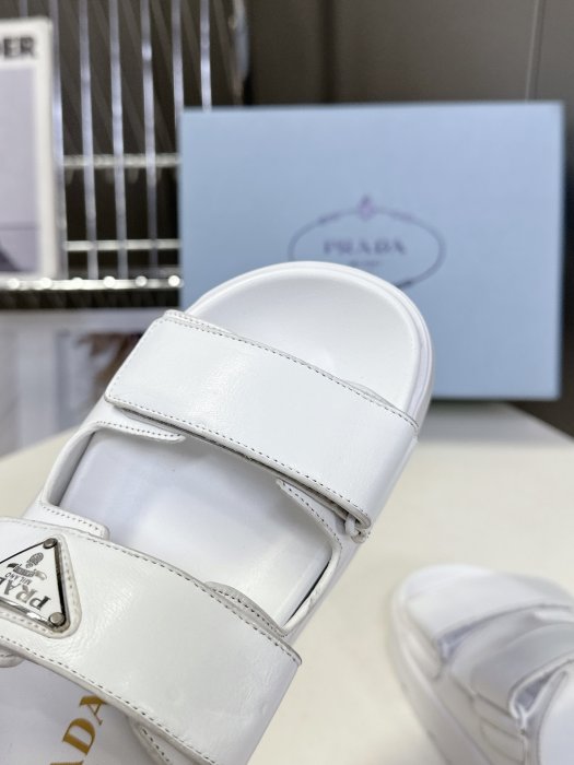 Шлепанцы фото 7