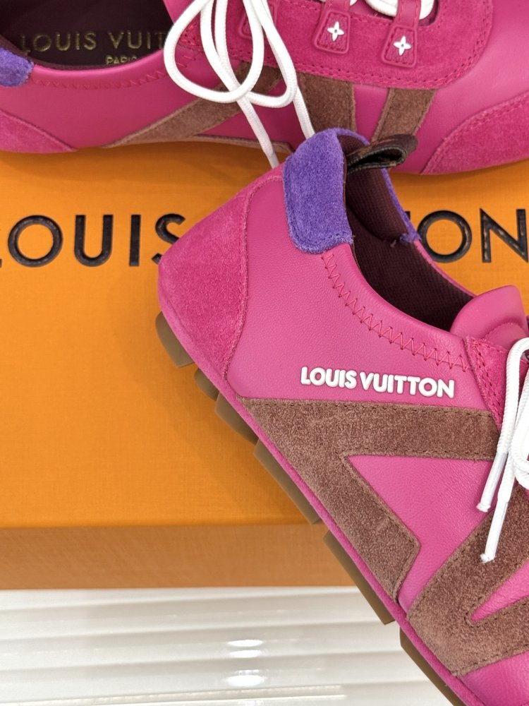 Кросівки жіночі фото 6