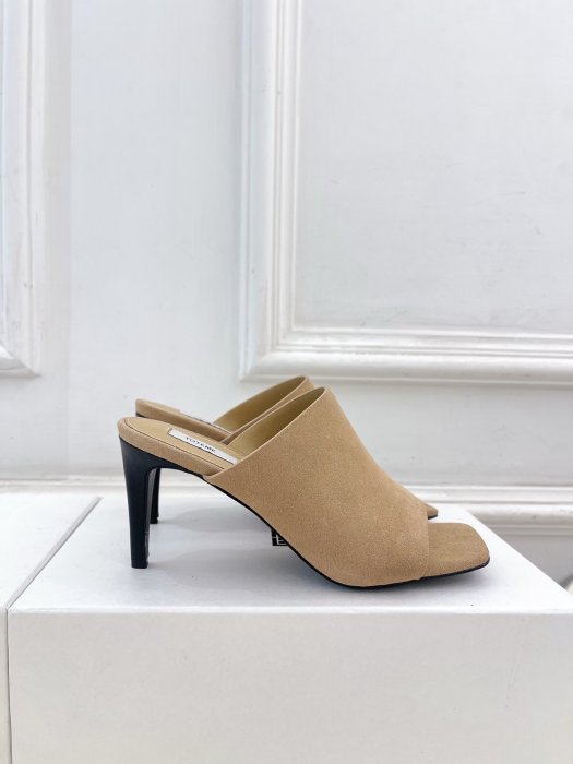 Босоножки фото 2