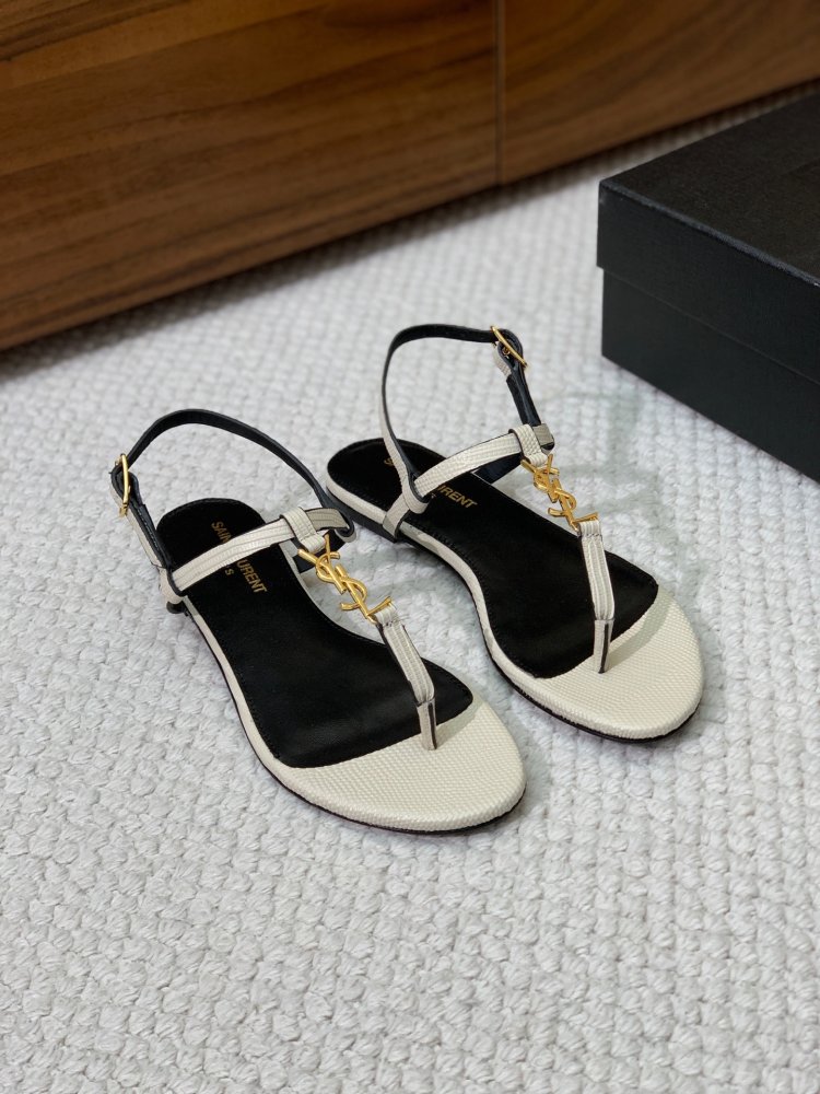 Сандалі жіночі фото 5