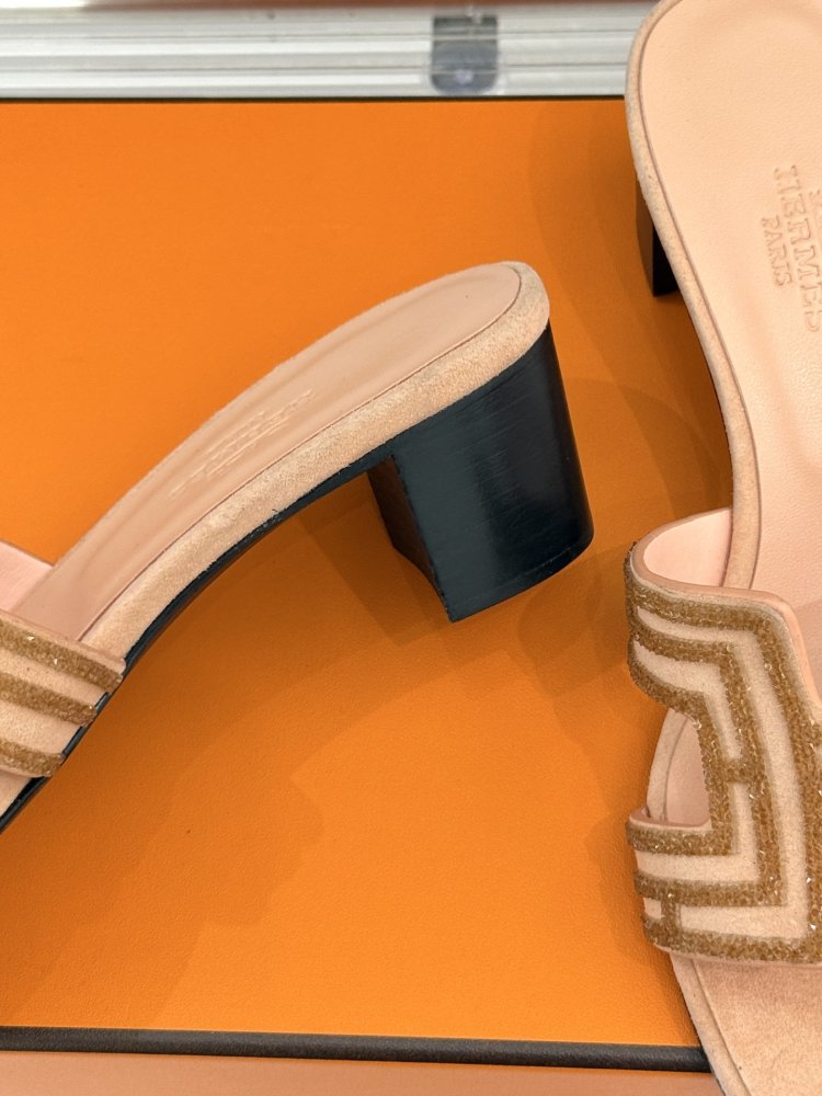 Босоножки фото 6