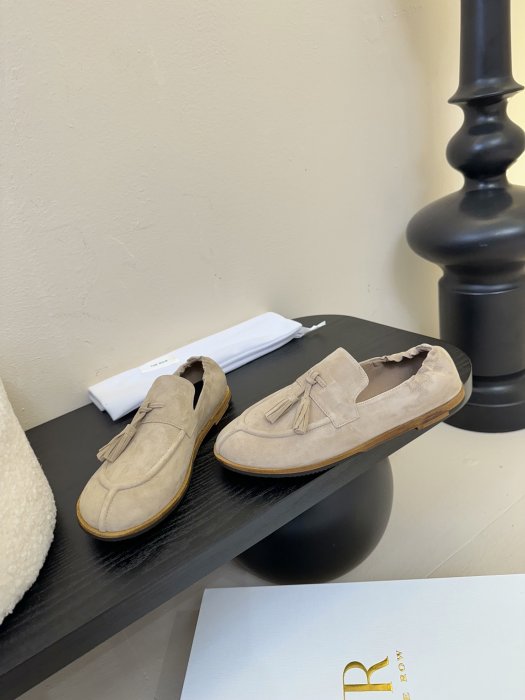 Лоферы женские фото 3