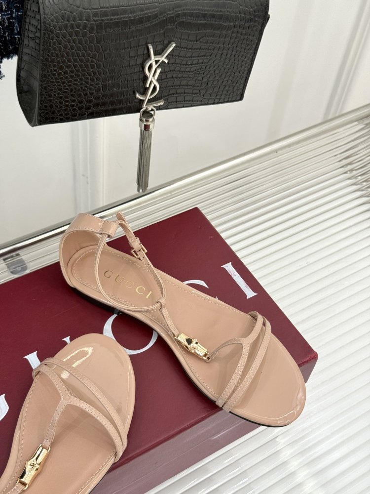 Босоножки фото 5