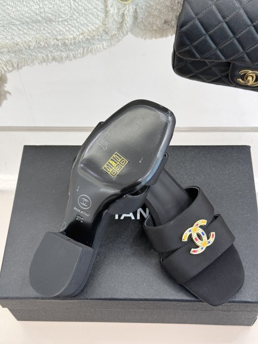 Босоножки фото 9