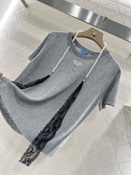 T-shirt women's фото 6