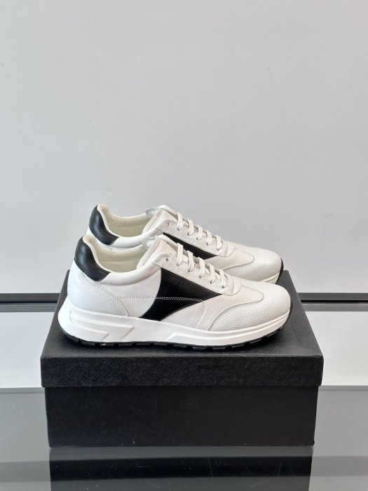 Кроссовки мужские