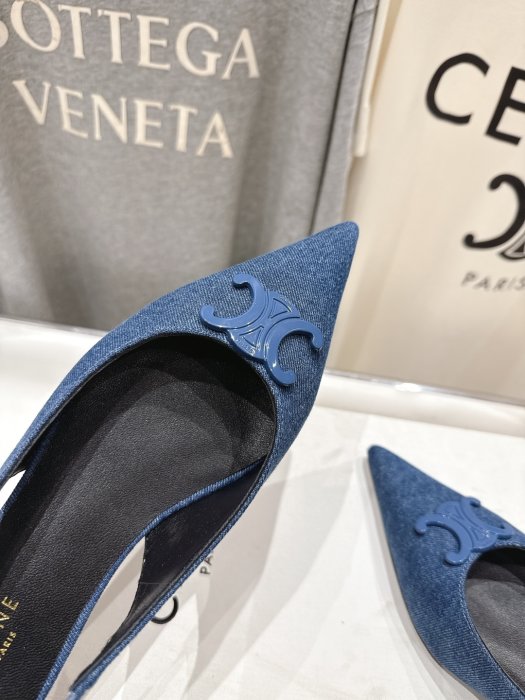 Босоножки фото 7