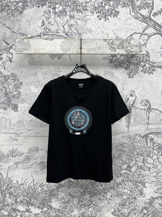 Футболка женская