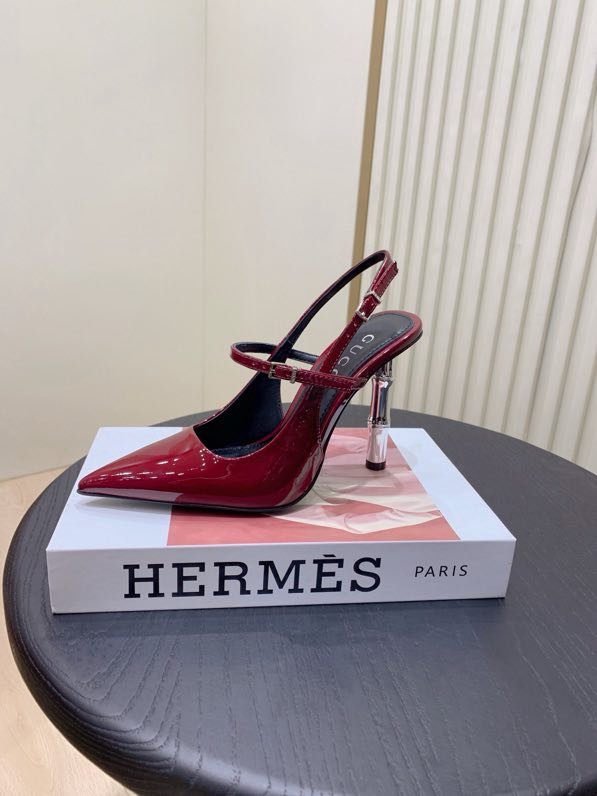 Босоножки фото 7