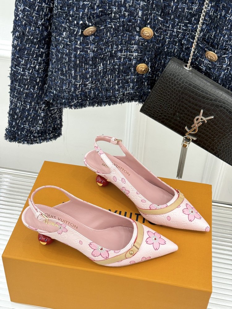 Босоножки фото 3