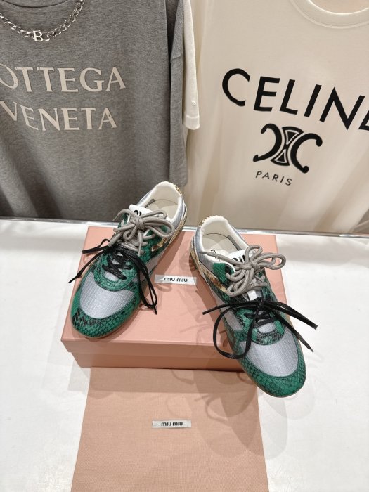 Кроссовки фото 2