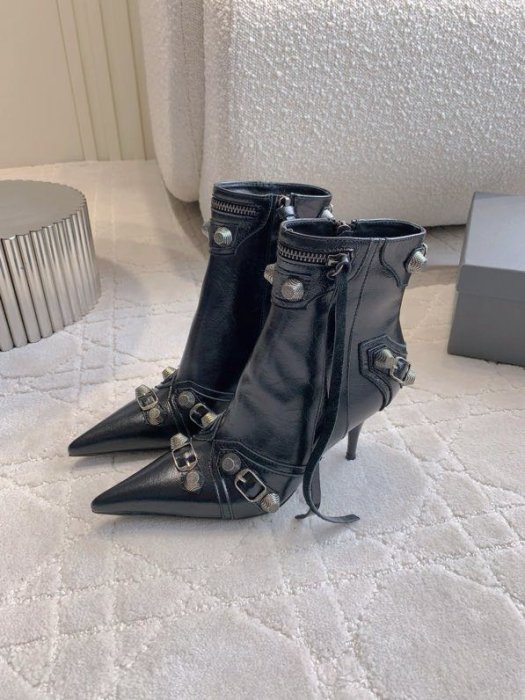 Ankle boots leather