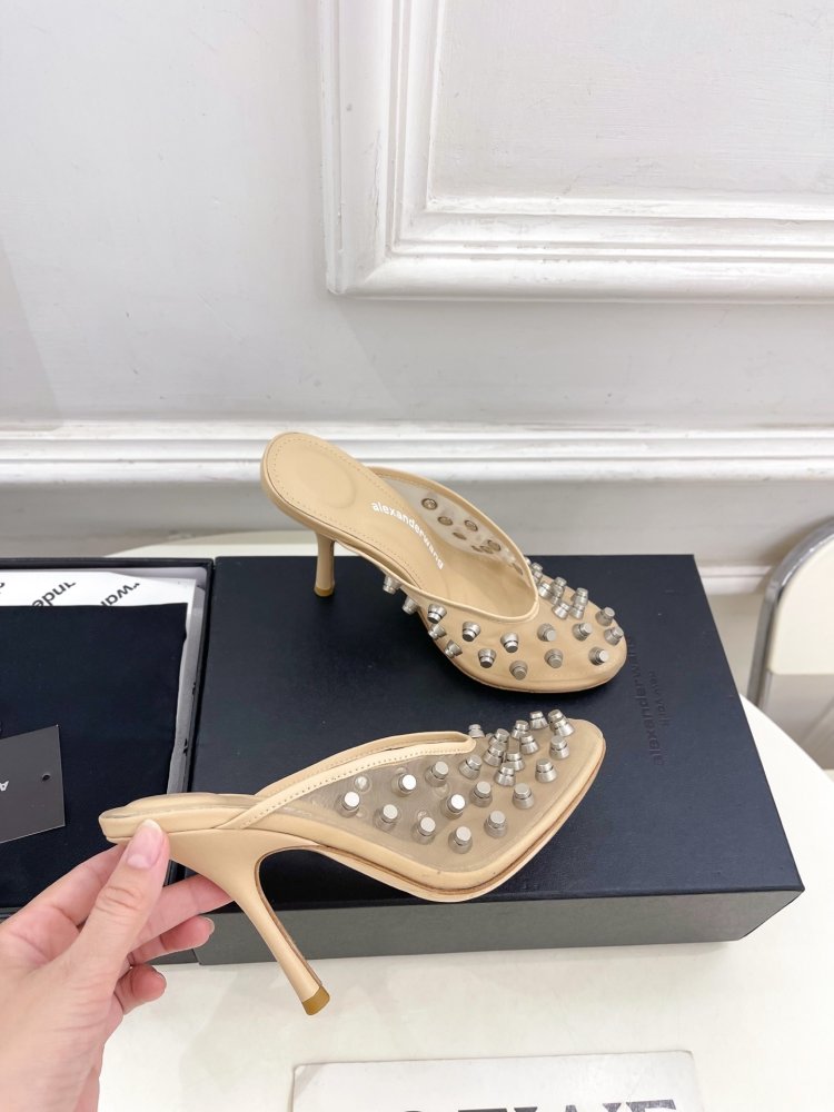 Босоножки фото 4