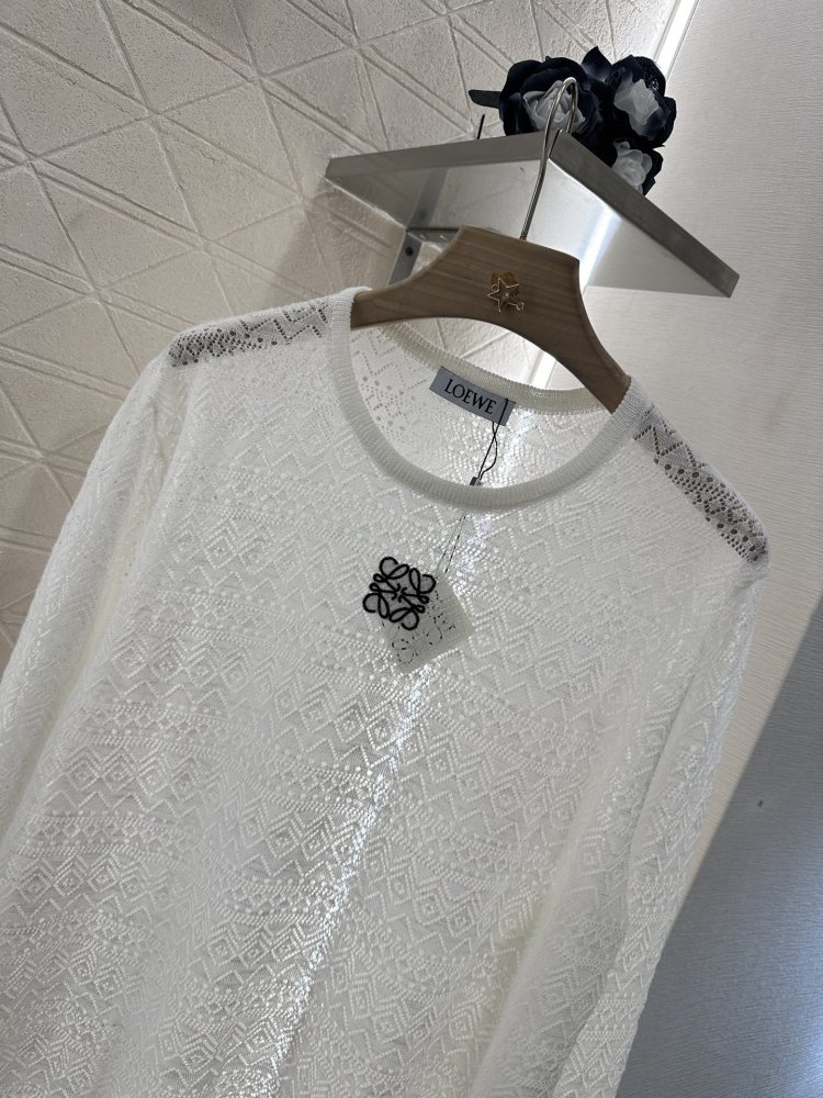 T-shirt women's фото 7