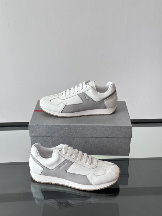 Кросівки чоловічі фото 4